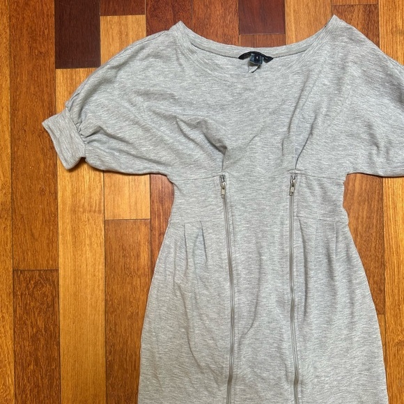 French Connection | Grey jersey short sleeve bodycon dress with zippers size 6 - Picture 2 of 8